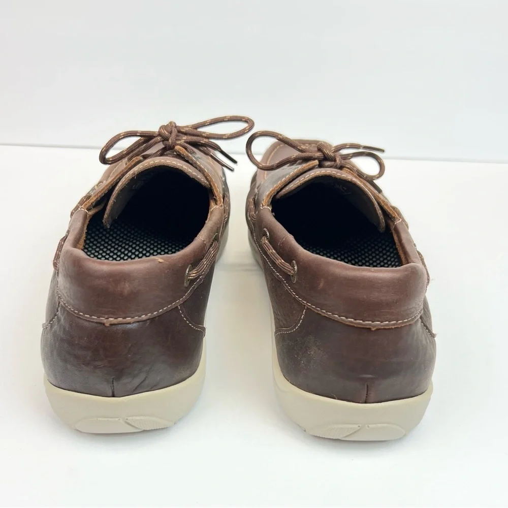 SAS Brown Boat Shoes with Leather Finish